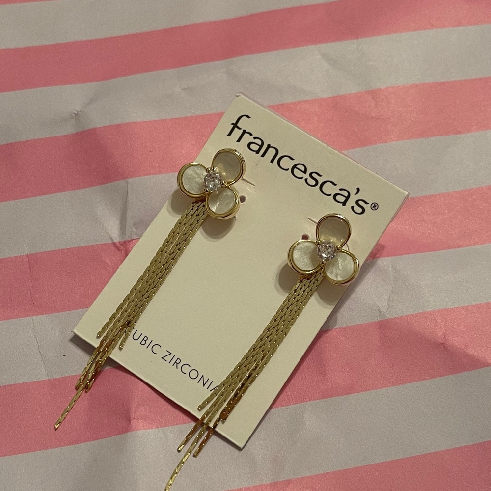 Francesca’s floral drop earrings